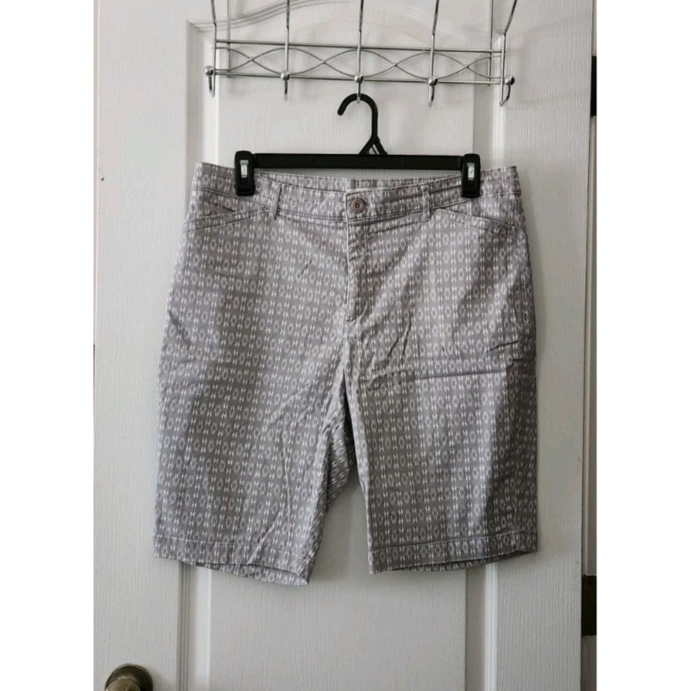 Gloria Vanderbilt Khaki Women's Shorts Gray White Stretch Pockets Cotton Size 14